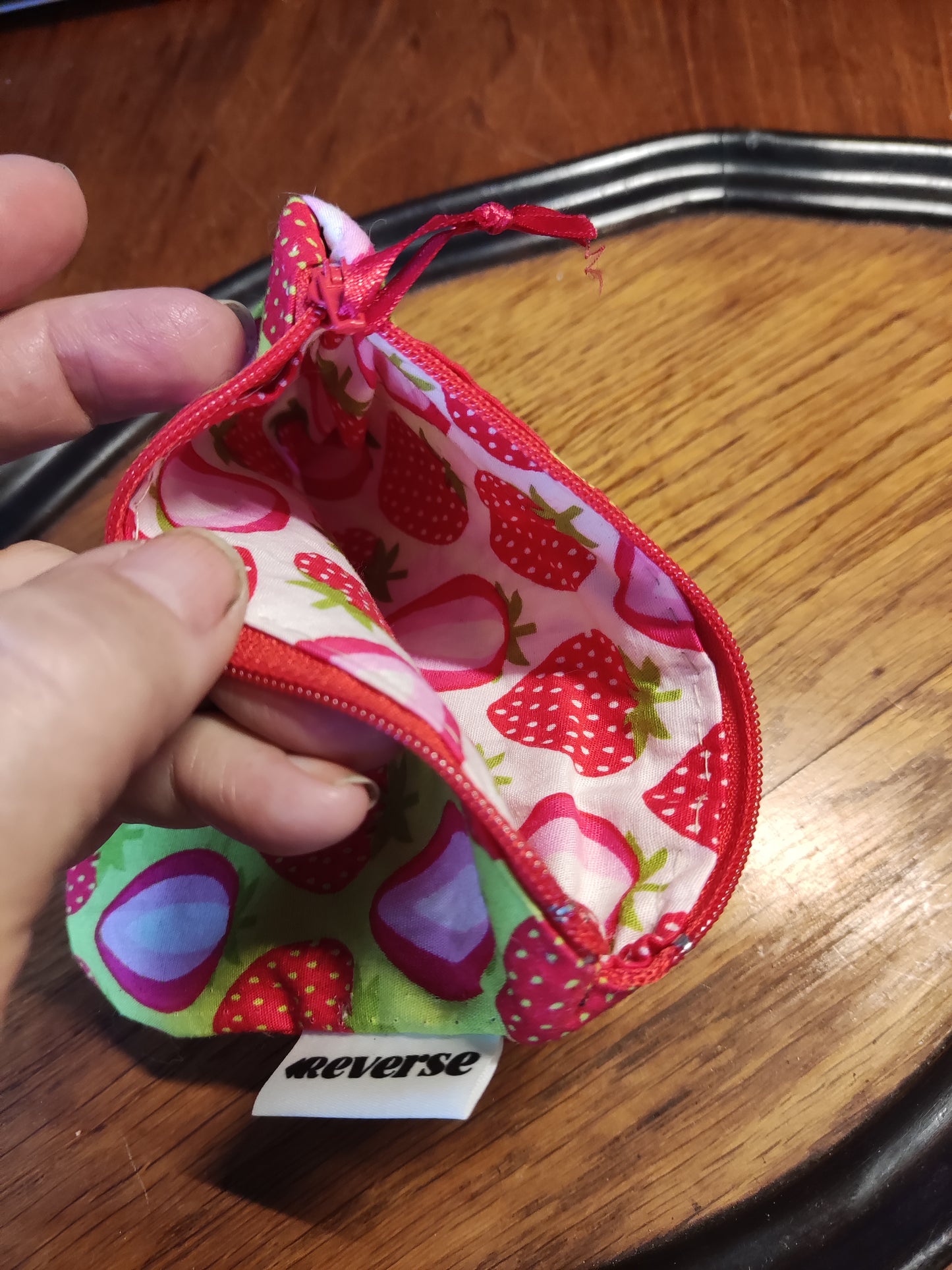 etui, makeuptasje met rits IN REVERSE, handgemaakt.