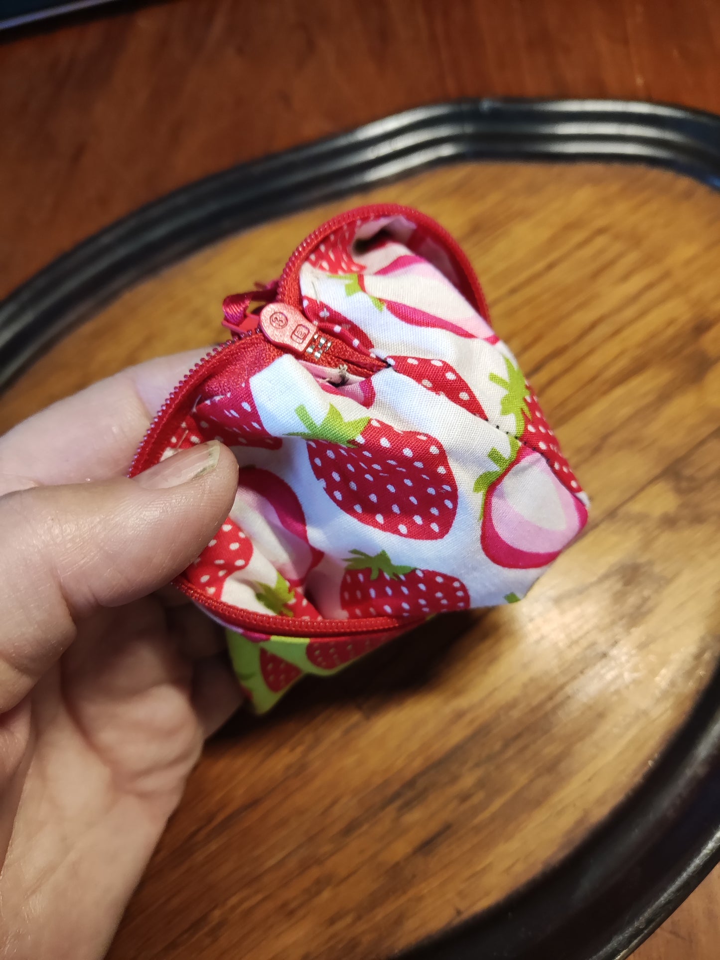 etui, makeuptasje met rits IN REVERSE, handgemaakt.