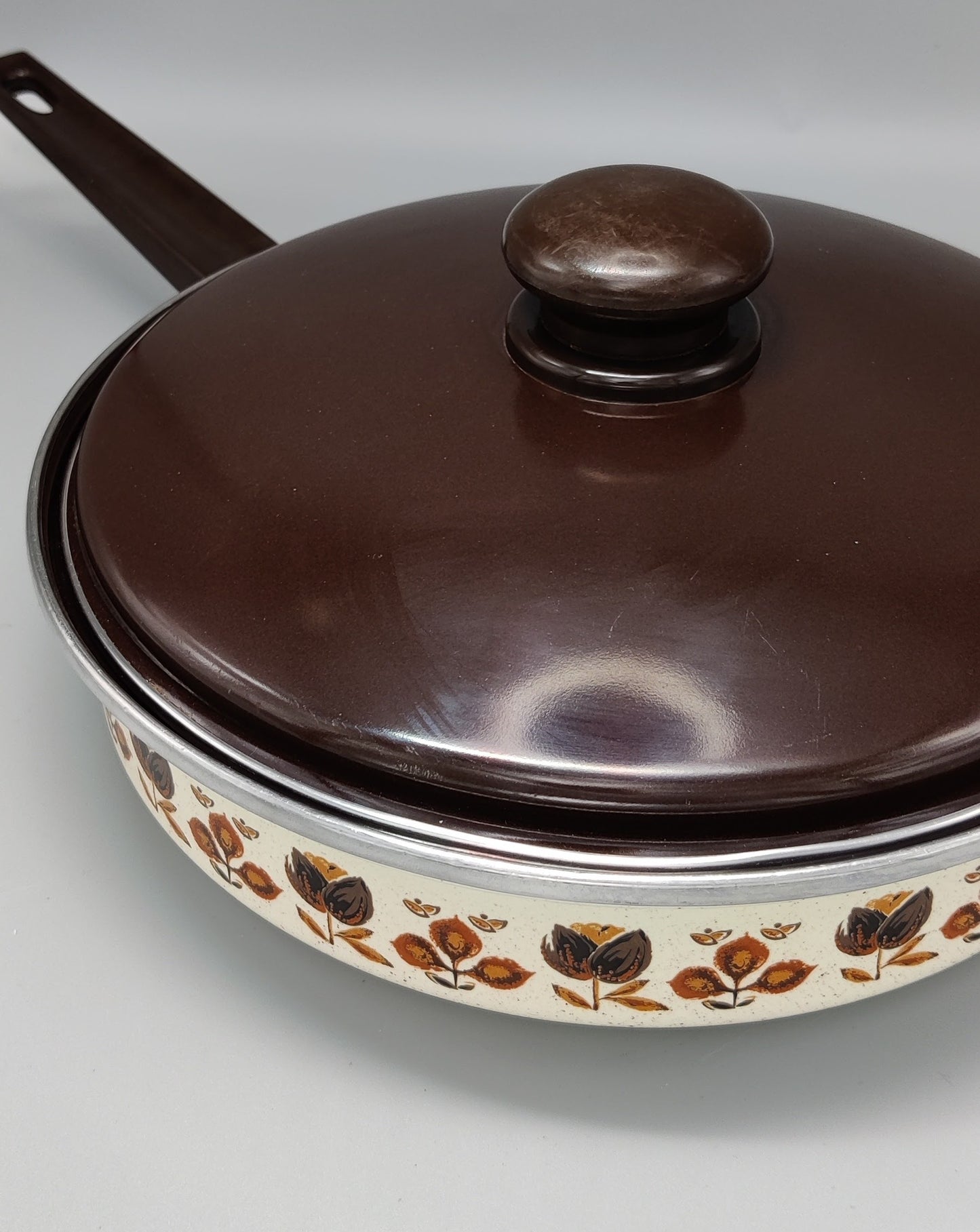 pan + deksel creme bloemen en bruin