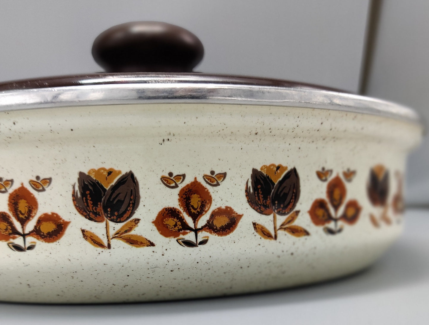 pan + deksel creme bloemen en bruin