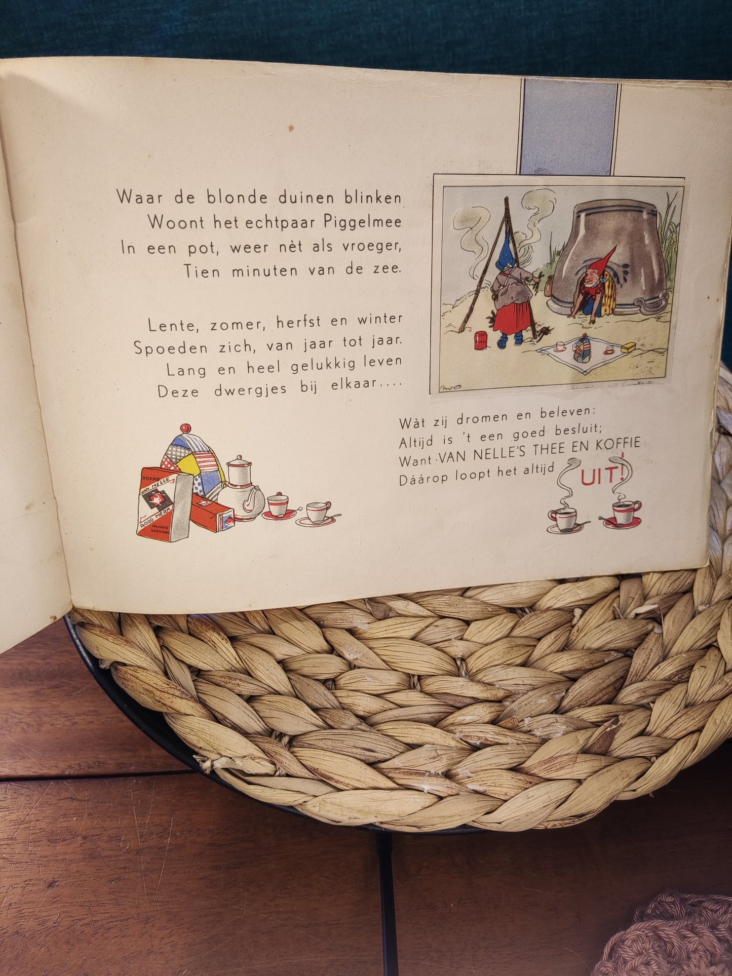 Piggelmee boekjes,De baas van Bos en Duin 1951 en De wonderschelp 1950.