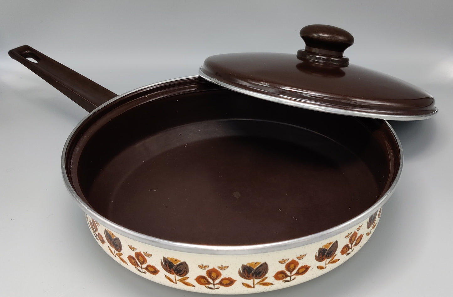 pan + deksel creme bloemen en bruin