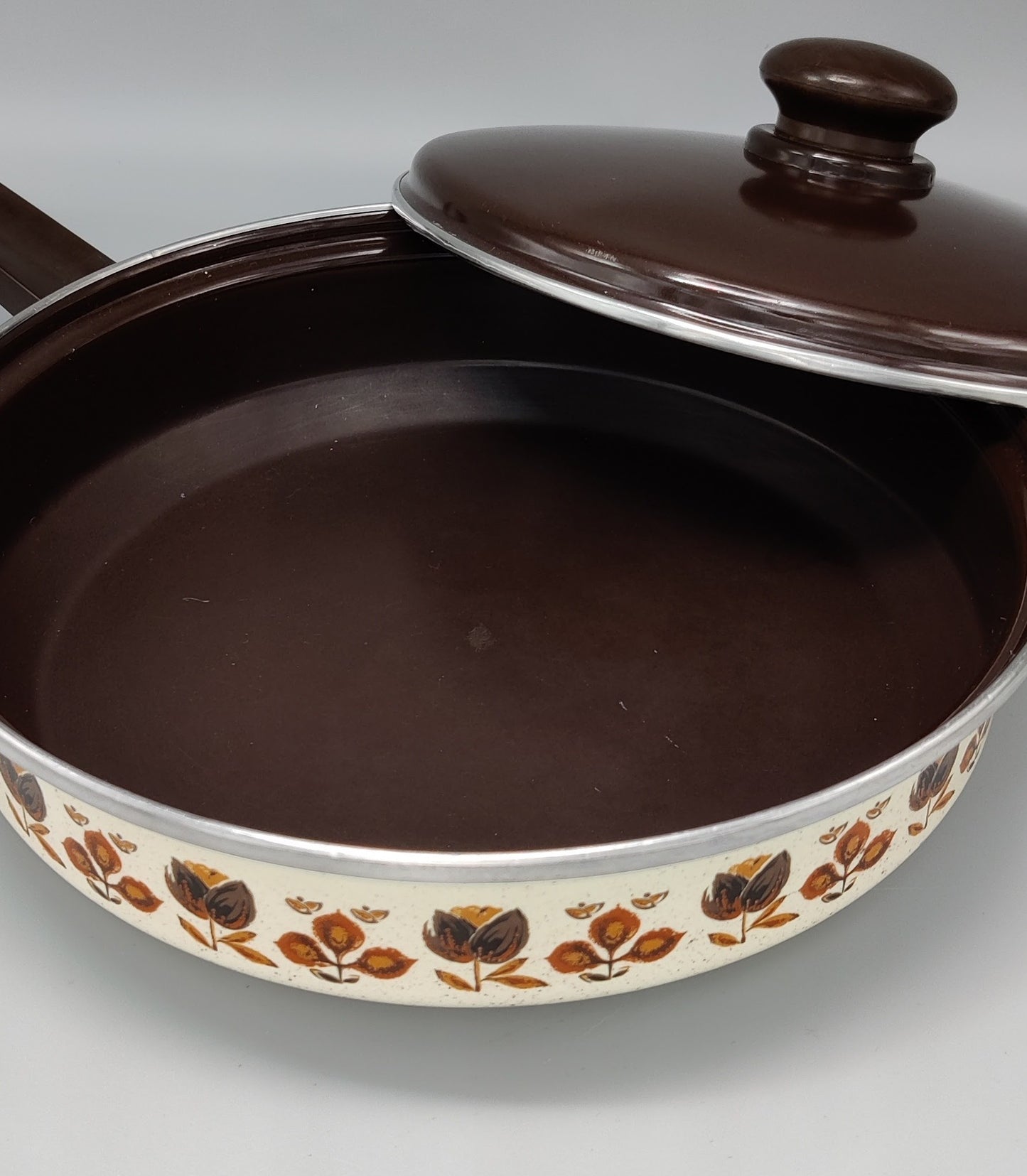 pan + deksel creme bloemen en bruin