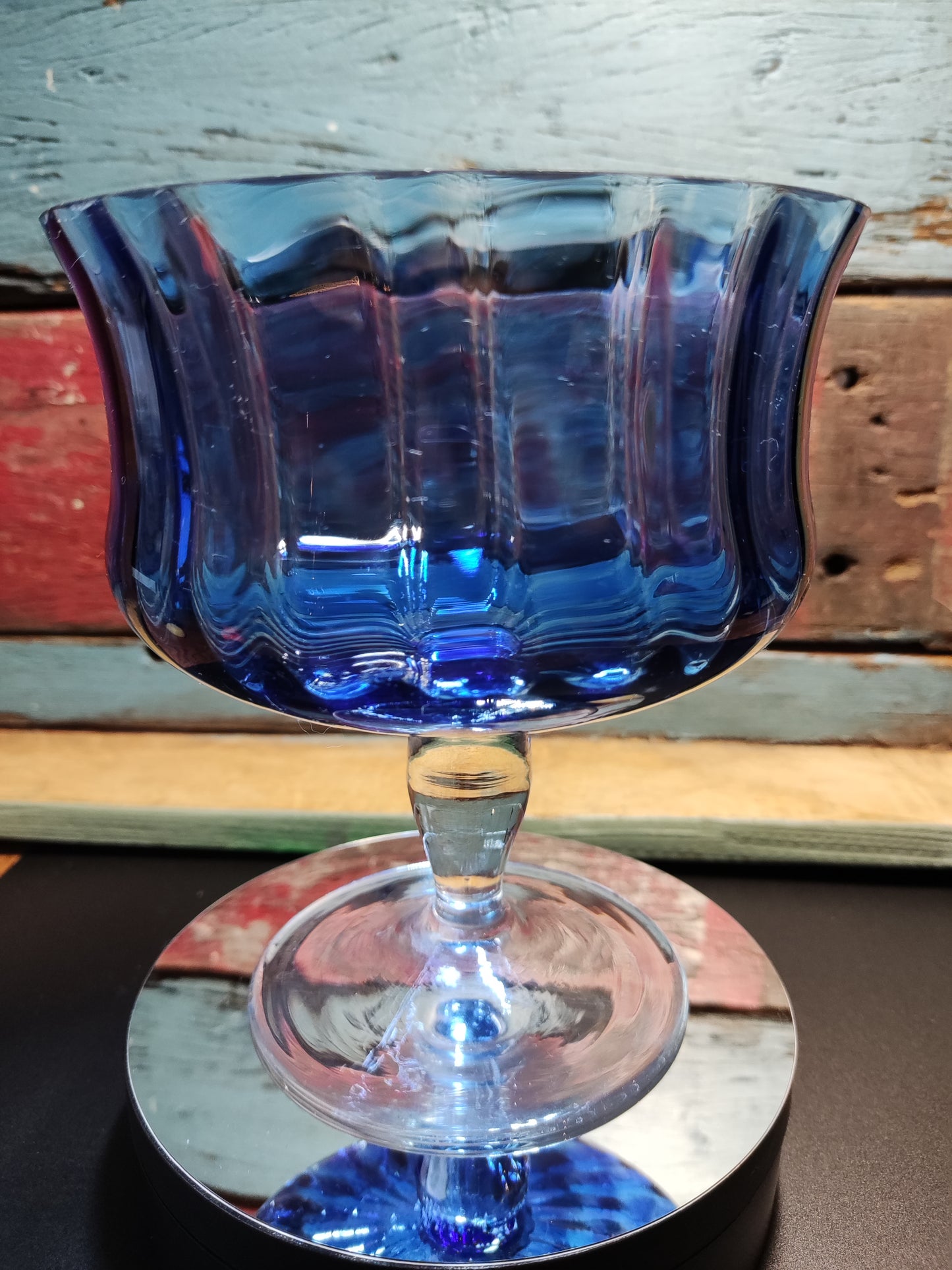 glazen coupe, blauw